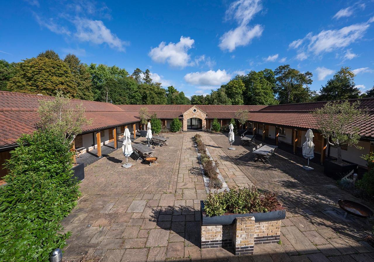 The Ridings At Theobalds Park Hotel Goff's Oak Luaran gambar